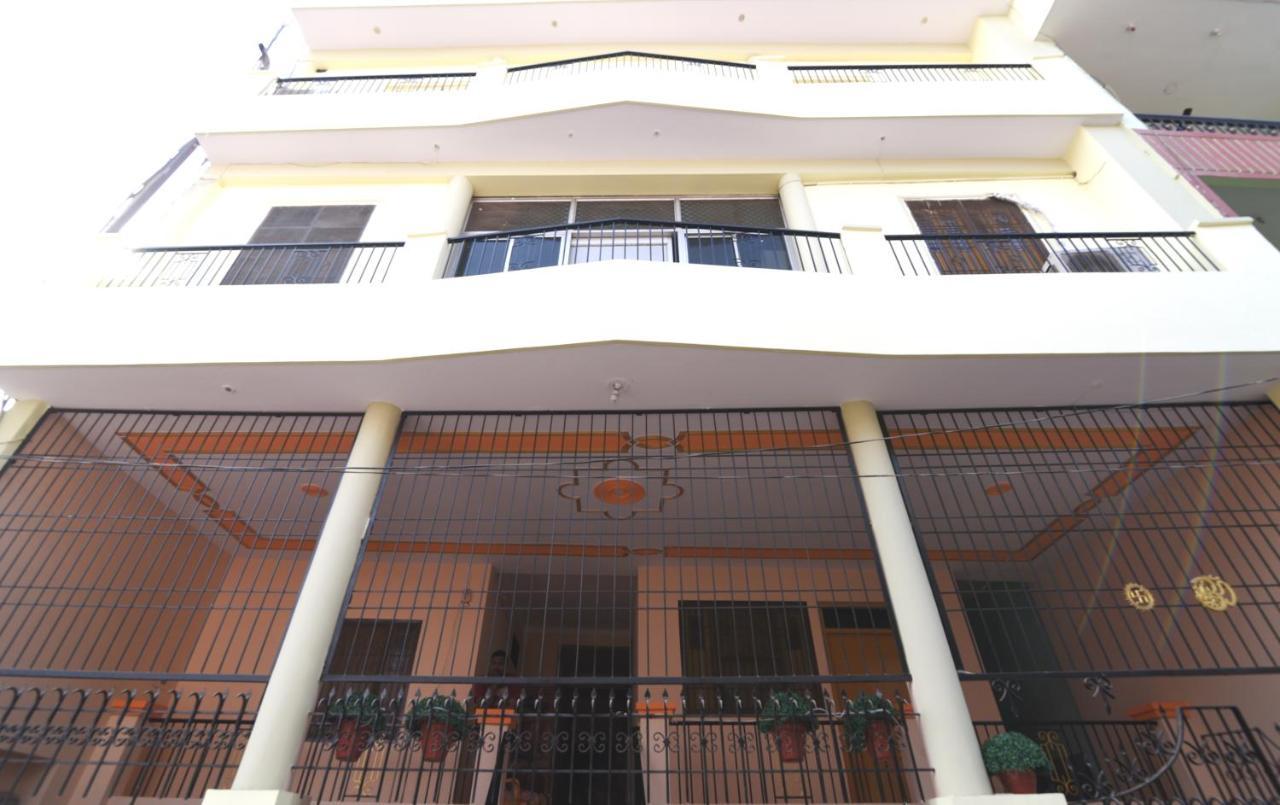 DS Residency Varanasi Exterior foto